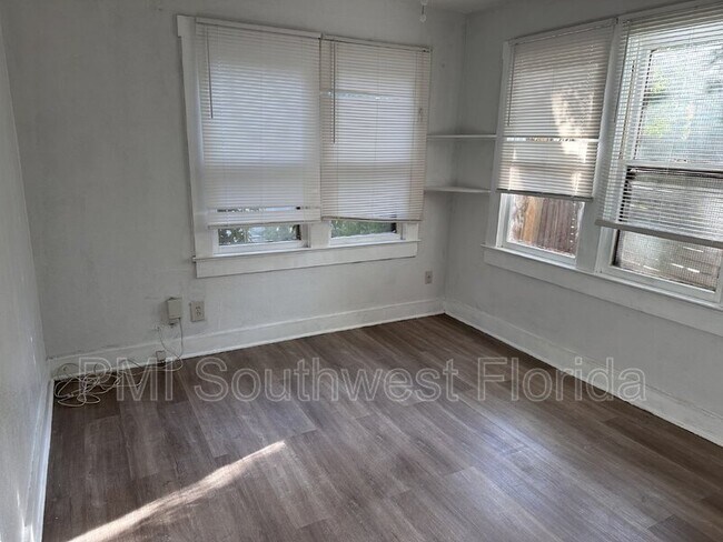 Building Photo - 1764 Laurel St