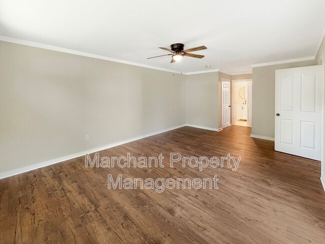 Building Photo - 308 Gordon St Ext