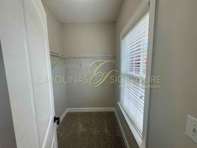 Building Photo - Spacious 5BR/5BA Home in Indian Lands Wake...