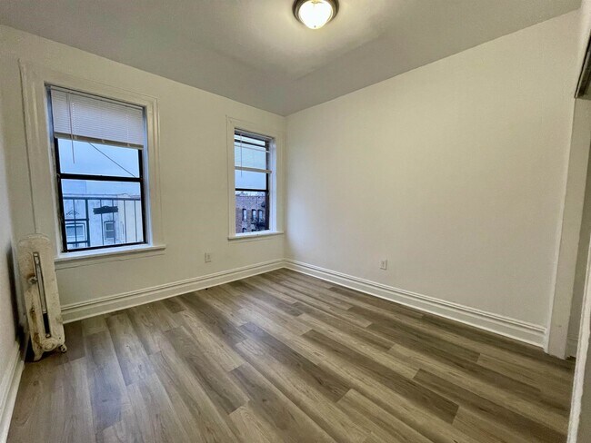 Building Photo - 5301 Palisade Ave