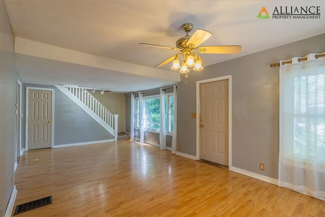 Building Photo - Detached Two Stall Garage!