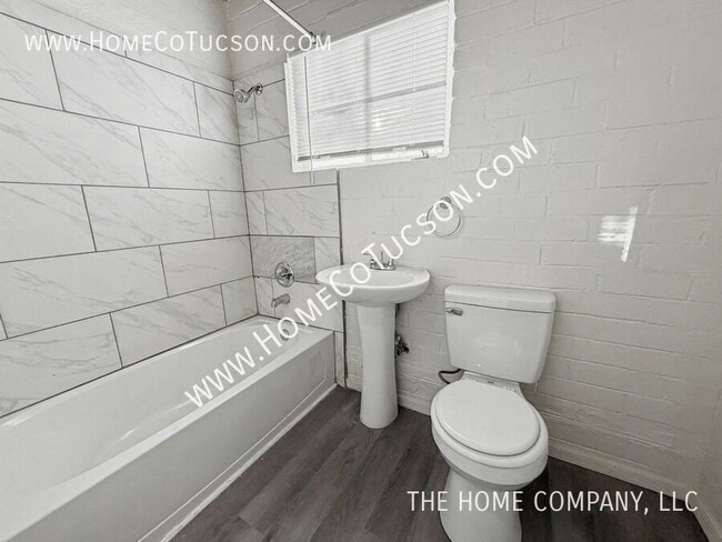 Building Photo - 4124 S 9th Ave