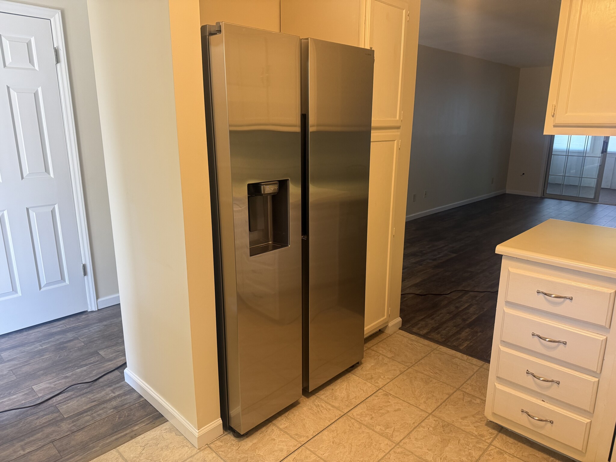 Building Photo - 104 Meadow Park Ln