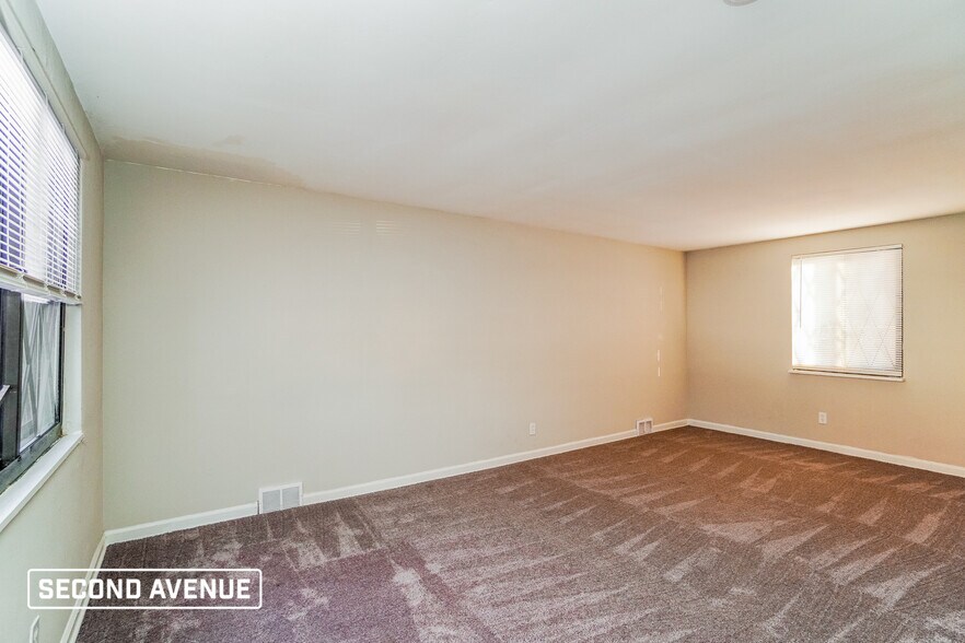 Building Photo - 216 Grove Rd