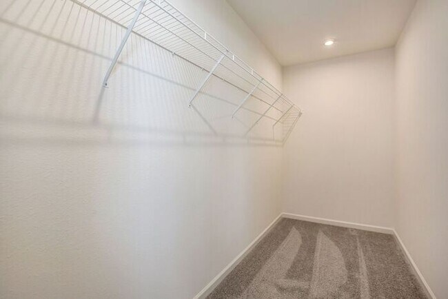 Building Photo - 2644 Blooming Bud Ln