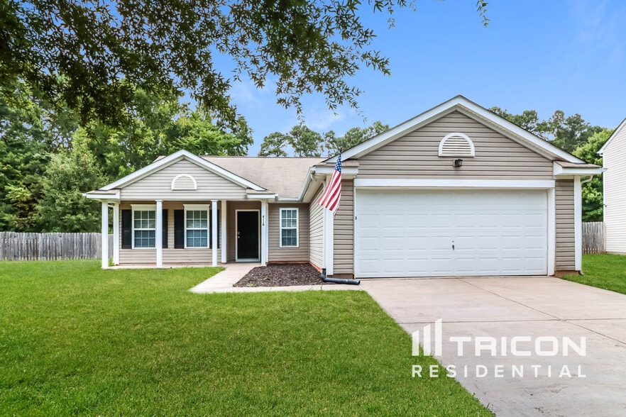Primary Photo - 4116 Larkhaven Village Dr
