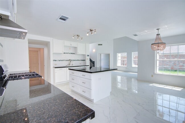 Building Photo - 4427 Waterfall Way