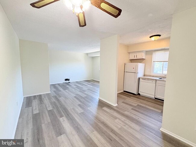 Building Photo - 11905 Tarragon Rd