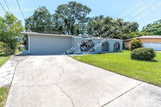 Building Photo - 1636 Bravo Dr