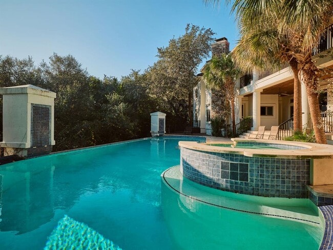 Building Photo - 2705 Island Ledge Cove