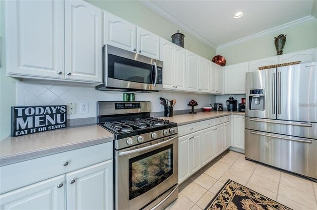 Building Photo - 18235 Fall Creek Dr