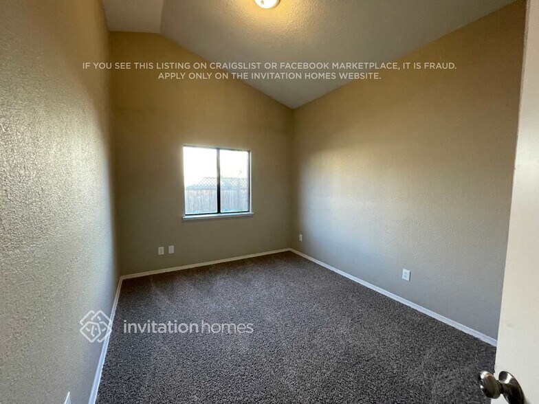 Building Photo - 5153 Thomasino Way