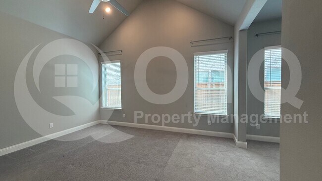 Building Photo - 3508 Covedale Blvd