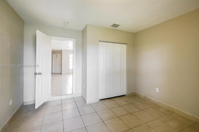 Building Photo - 3333 NW 32nd Ct