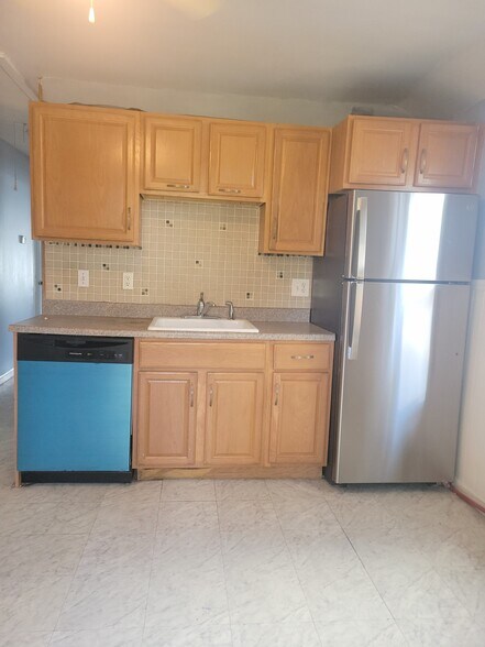 Kitchen1 - 58 Beech St