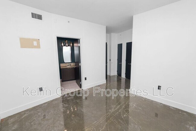 Building Photo - 111 N 12th St