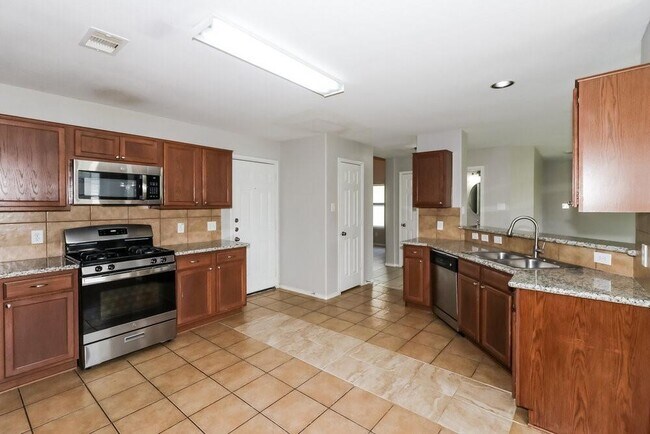 Building Photo - 20318 Clydesdale Ridge Dr