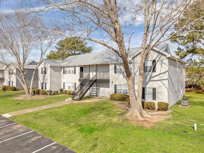 Building Photo - Springlake Apartments