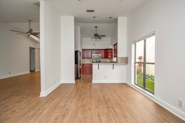 Building Photo - 7794 Villa Nova Dr