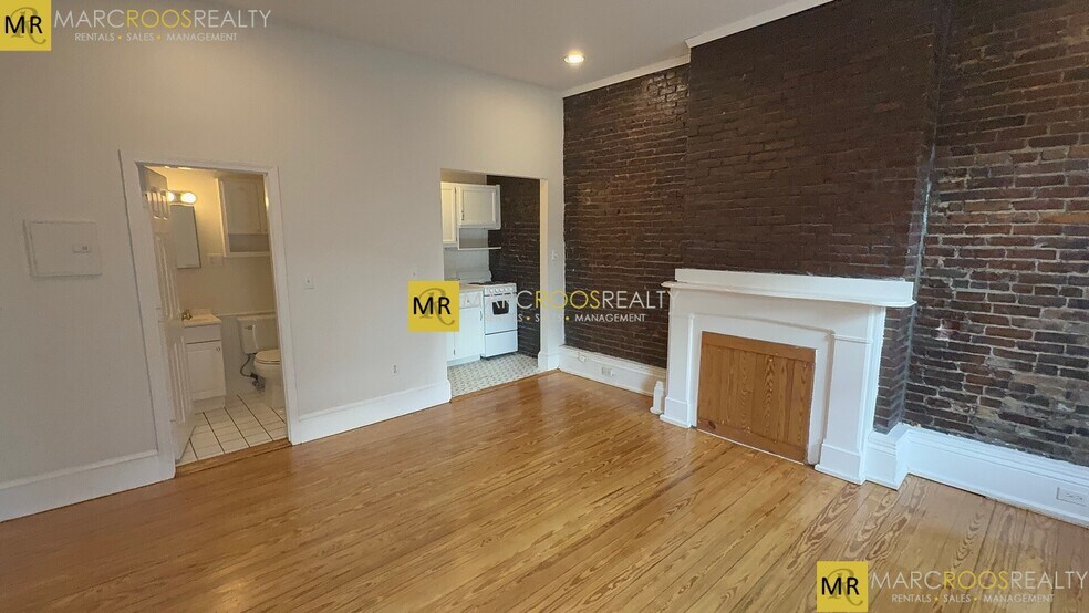 Building Photo - 672 Tremont St