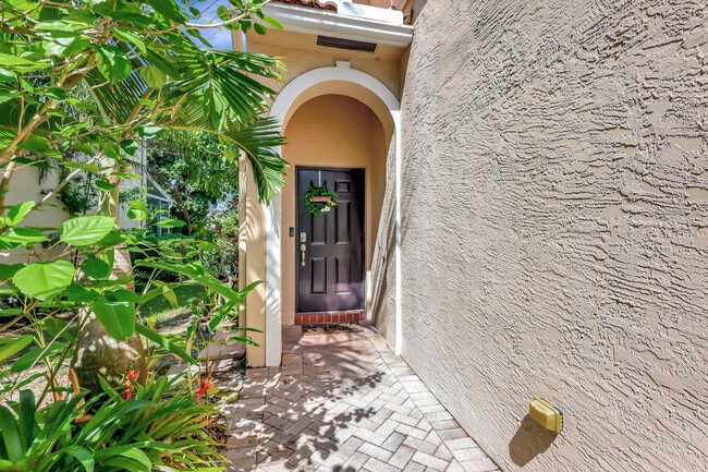 Building Photo - 9205 Villa Palma Ln