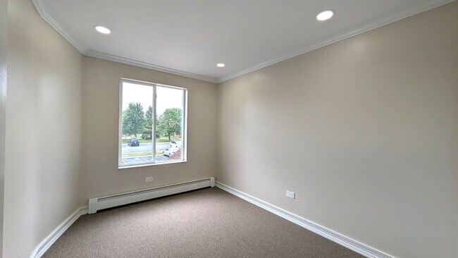 Building Photo - 7 Crestview Ln
