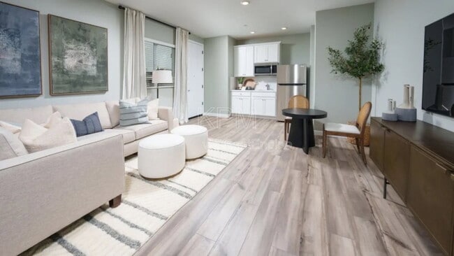 Building Photo - 10925 Admiral Cove Way