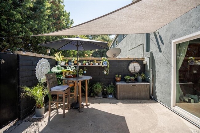 Building Photo - 8178 Santa Inez Dr