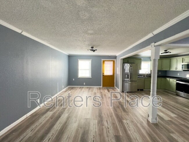 Building Photo - 16929 S Memorial Dr