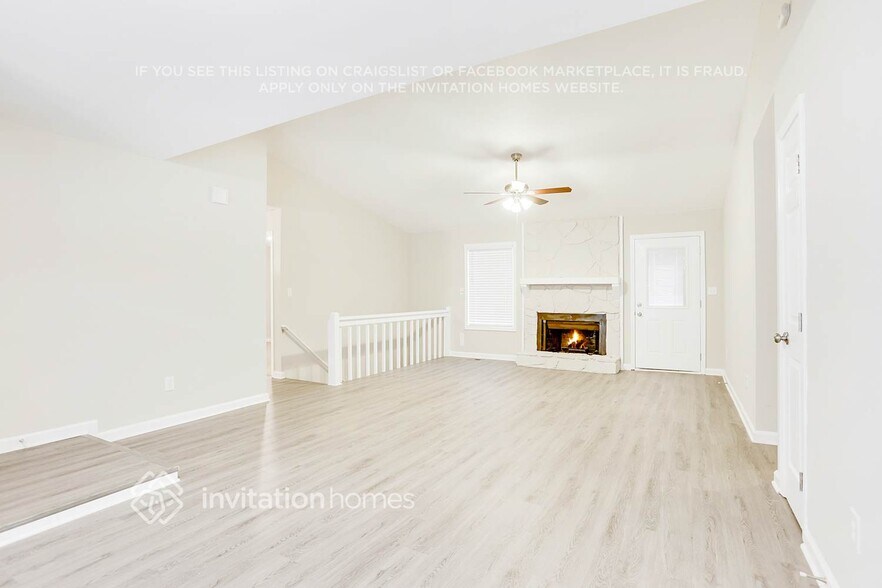 Building Photo - 5545 Gibson Dr