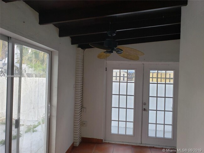 Building Photo - 3689 NW 14th St