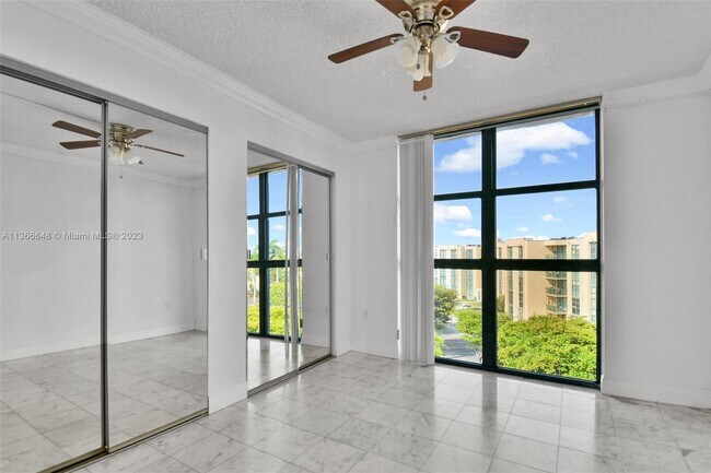 Building Photo - 11800 SW 18th St