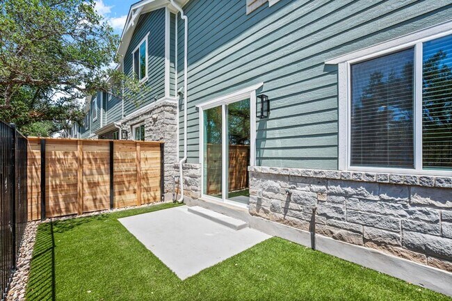 Building Photo - 17119 Homestead Haven Dr