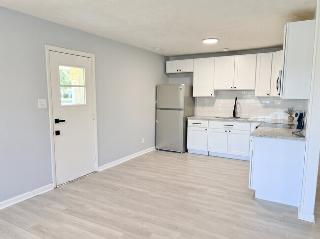 Building Photo - 512 Boundary Ln