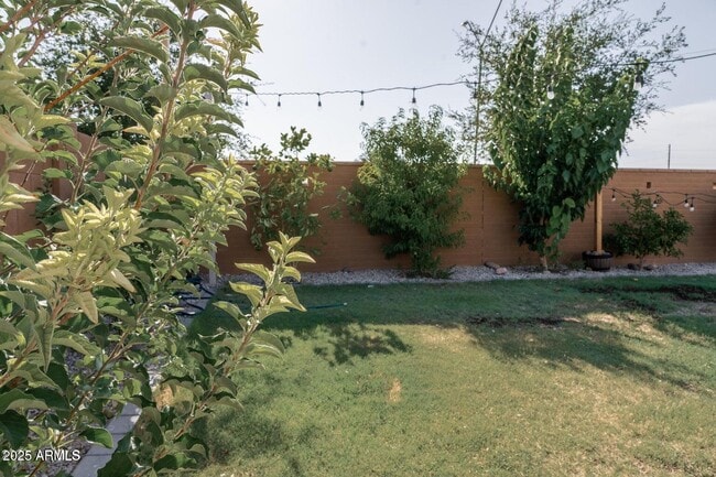 Building Photo - 21950 N 260th Ln