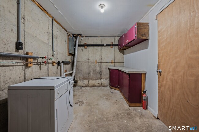 Building Photo - 92 Cynthia Ln