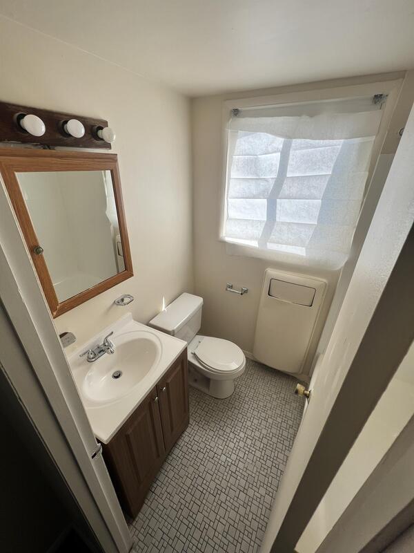 Building Photo - 7208 Donnell Pl