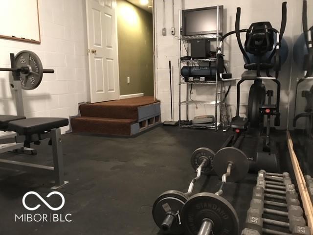 Building Photo - 6576 Reserve Dr