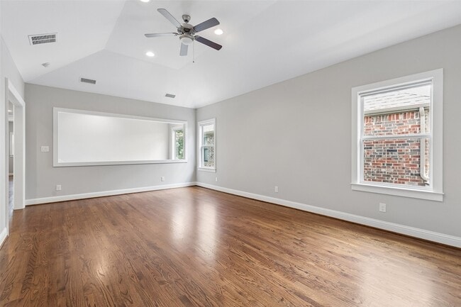 Building Photo - 6030 Vickery Blvd
