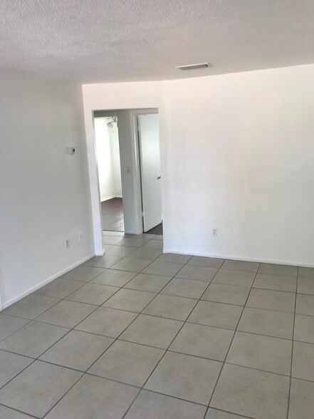 Primary Photo - 900 San Christopher Dr