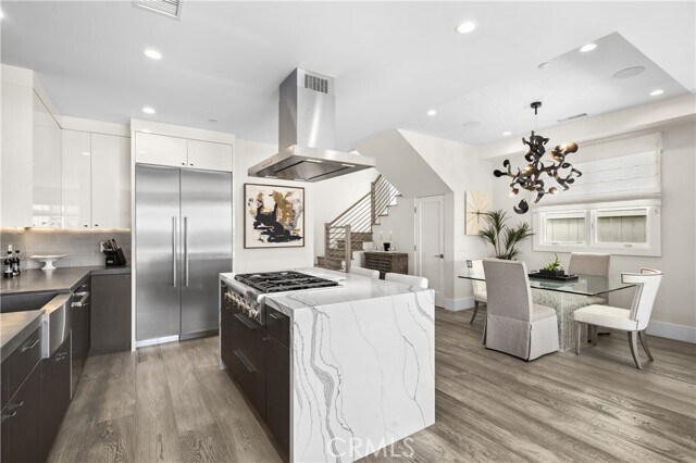 Building Photo - 712 Marguerite Ave