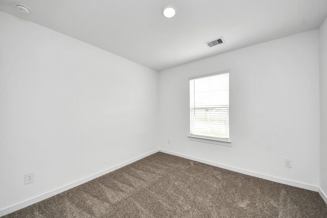 Building Photo - 1618 Westway Dr