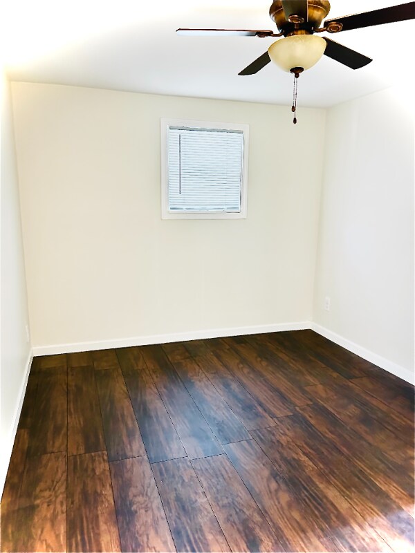 Building Photo - 110 W Willow Dr