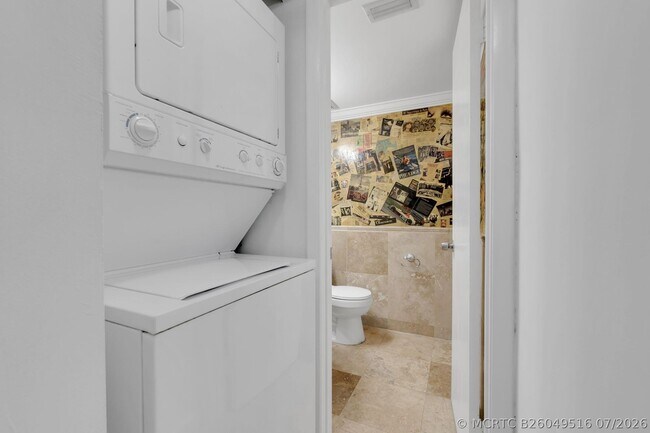 Building Photo - 1840 San Juan Dr