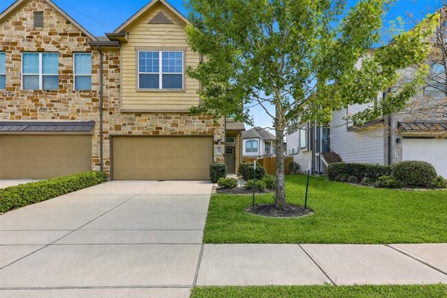 Building Photo - 28027 Rocky Heights Dr