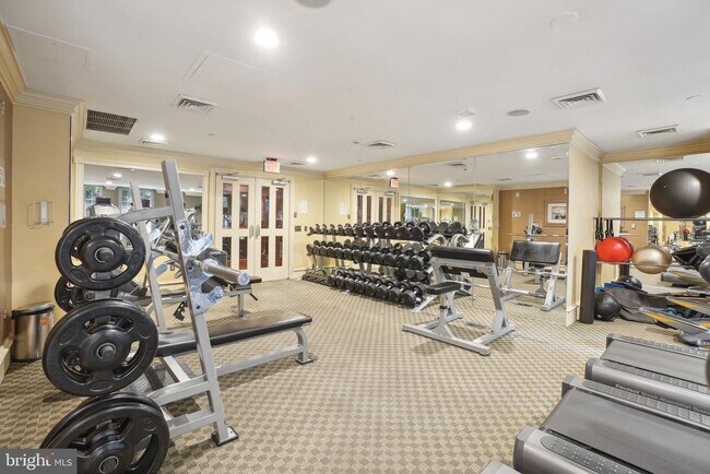 Building Photo - 1441 Rhode Island Ave NW