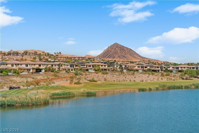 Building Photo - 66 Lakefront Dr