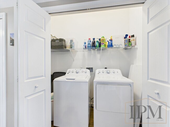 Building Photo - Coming Soon- Modern 3 Bedroom, 2.5 Bath To...