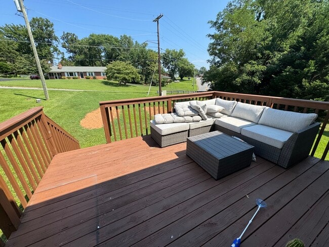 Building Photo - Nice Home in Sandusky Area (Hines Circle)