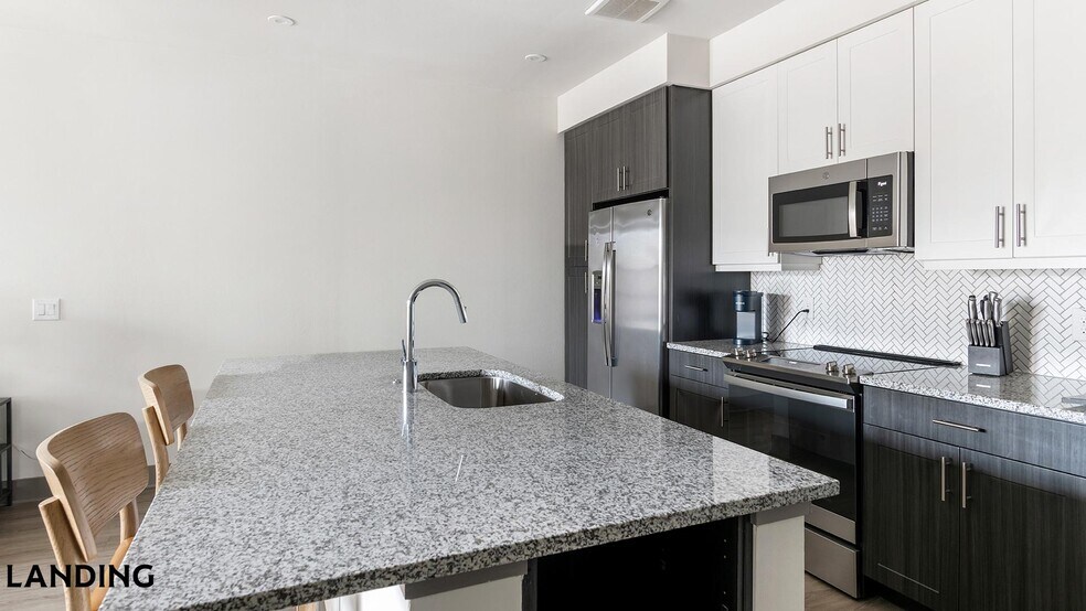 Building Photo - 2650 S McDonald St